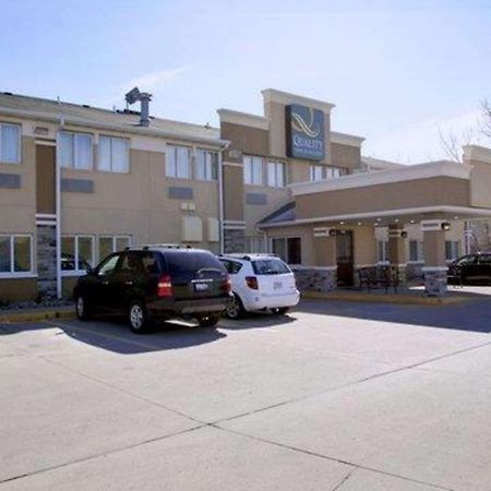 Quality Inn & Suites Des Moines Airport Екстериор снимка