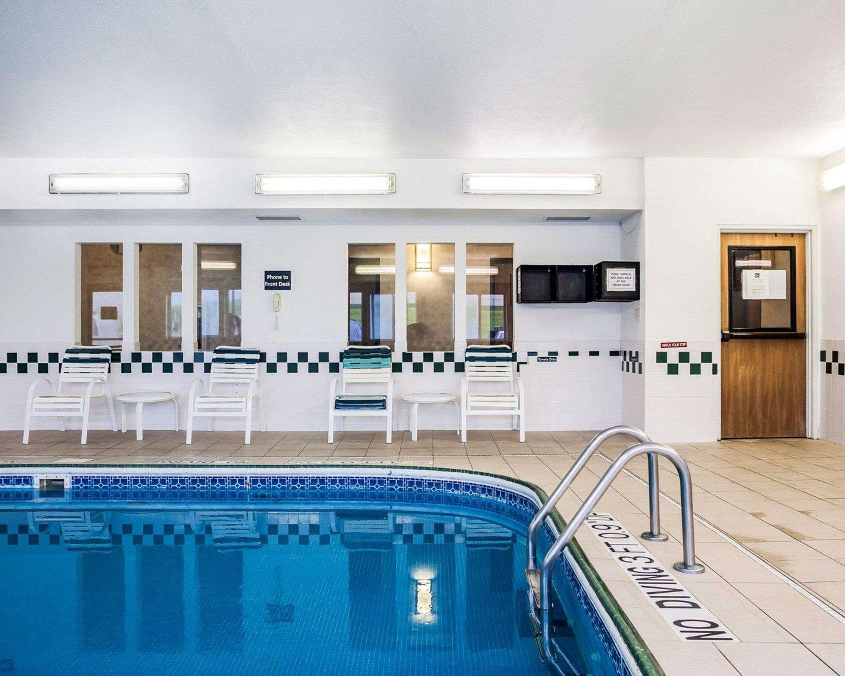 Quality Inn & Suites Des Moines Airport Екстериор снимка