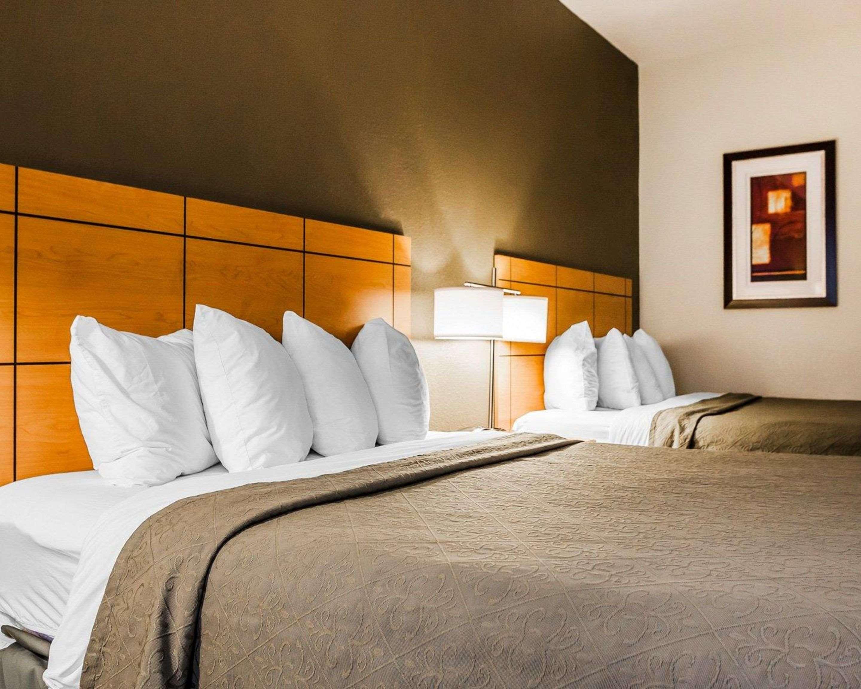 Quality Inn & Suites Des Moines Airport Екстериор снимка
