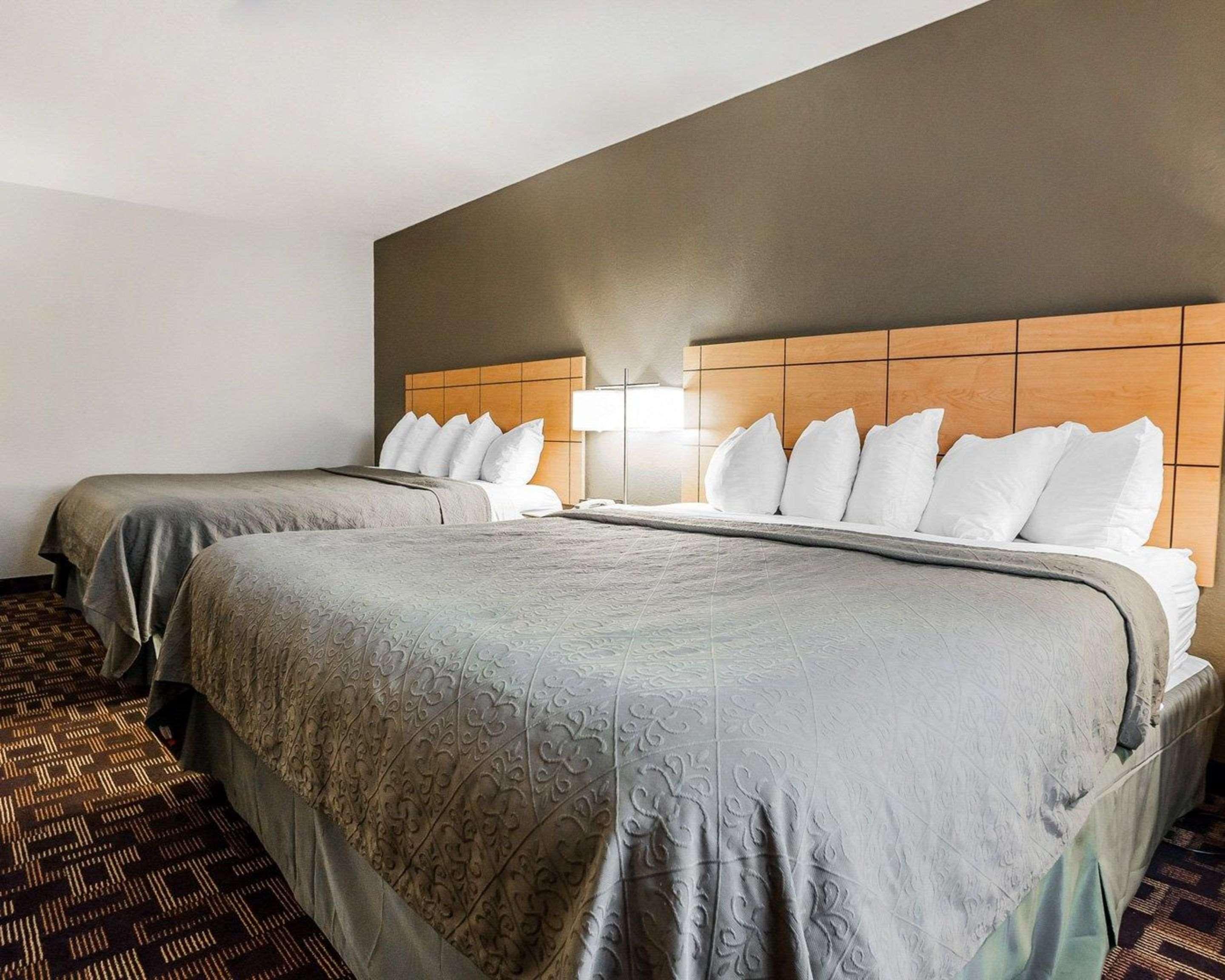 Quality Inn & Suites Des Moines Airport Екстериор снимка