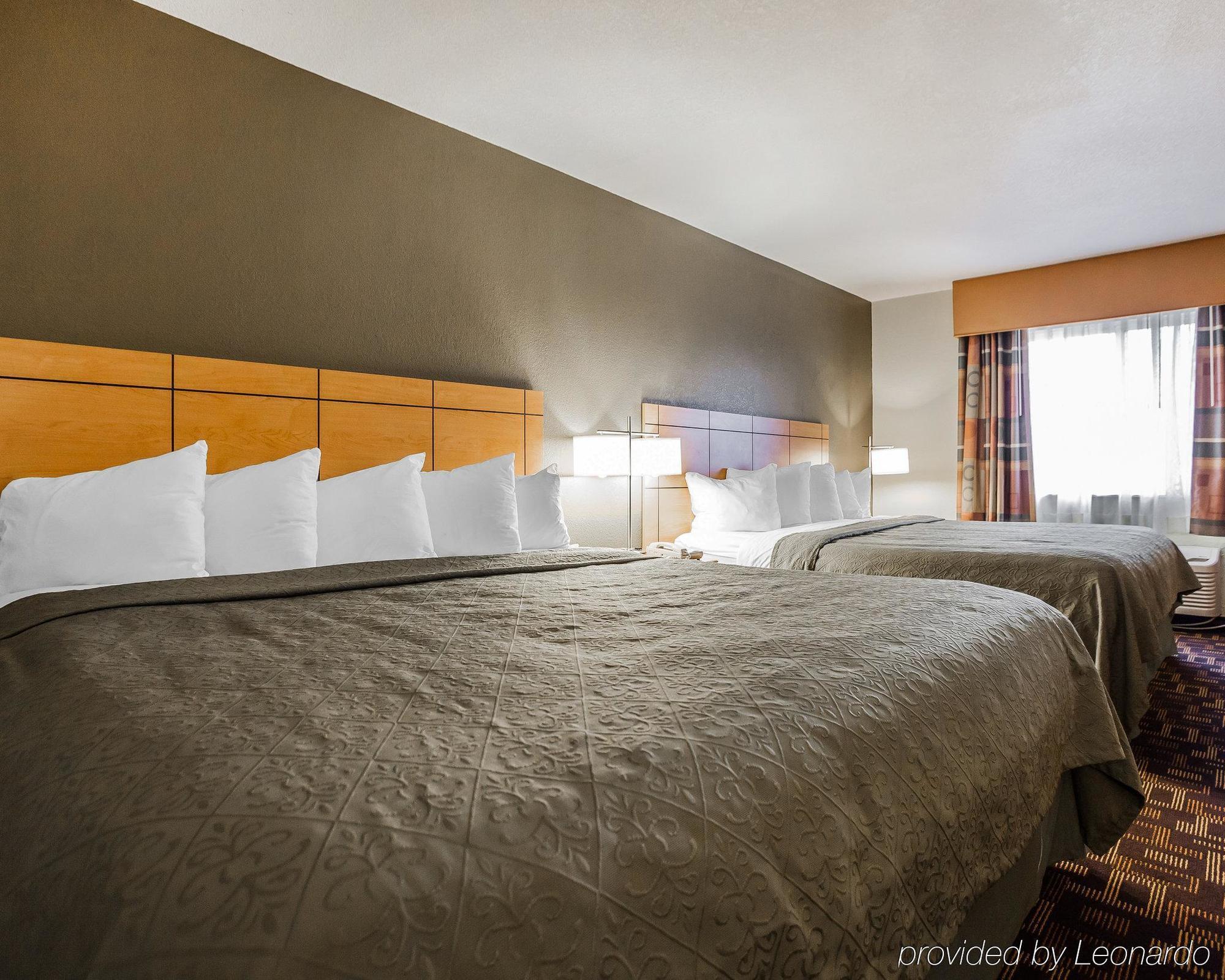 Quality Inn & Suites Des Moines Airport Екстериор снимка
