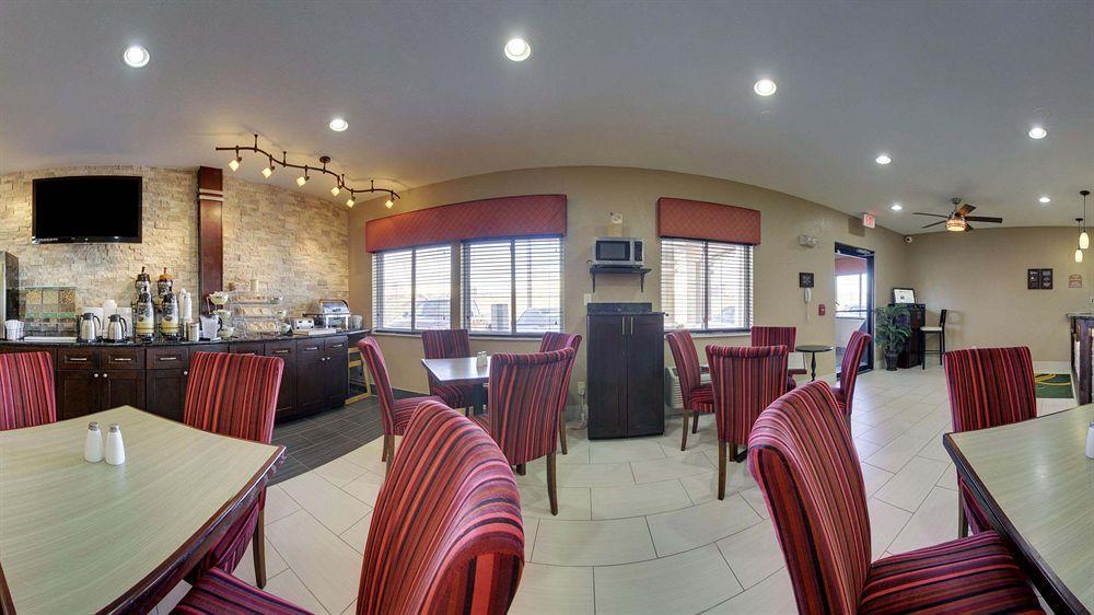 Quality Inn & Suites Des Moines Airport Екстериор снимка