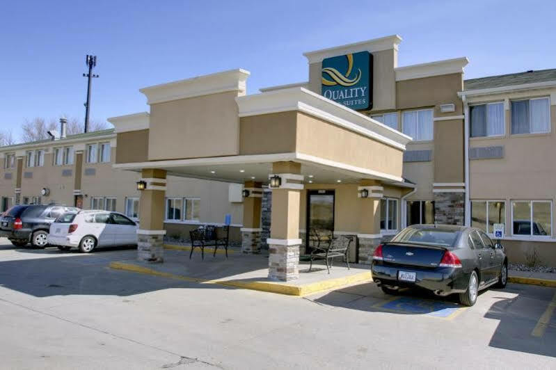 Quality Inn & Suites Des Moines Airport Екстериор снимка